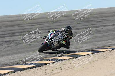 media/Oct-13-2025-Moto Forza (Mon) [[a66d839500]]/4-C Group/Session 2 (Bowl)/